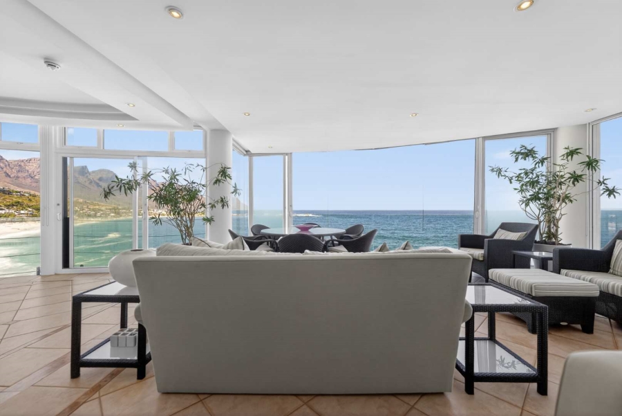 3 Bedroom Property for Sale in Clifton Western Cape